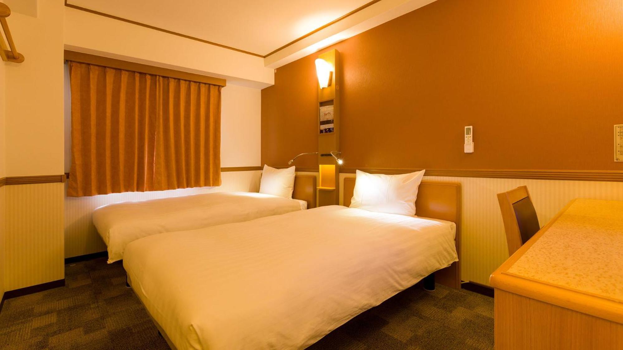 Toyoko Inn Yokohama Sakuragicho Room photo